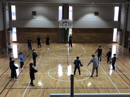 アランマーレ秋田による女子バスケットボールクリニック